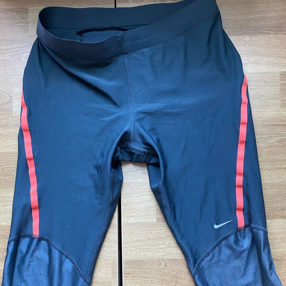Nike cropped leggings